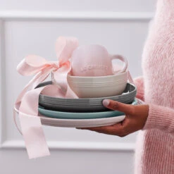 Le Creuset Coupe Pasta Bowl -KNIVES AND TOOLS 23cc506e 7eec 4977 bc48 5157081f10c5 77744.1697263549