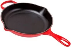 Le Creuset Cast Iron Sauce Pan / Skillet 23 Cm, Round, Red