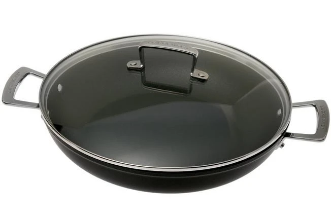 Le Creuset TNS Provence Saute Pan With Lid 30 Cm 3 Le Creuset TNS Provence Saute Pan With Lid 30 Cm