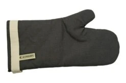 Le Creuset Mist Grey Oven Mitt, Grey