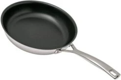 Le Creuset 3-ply Frying Pan Non-stick Coating, 24cm
