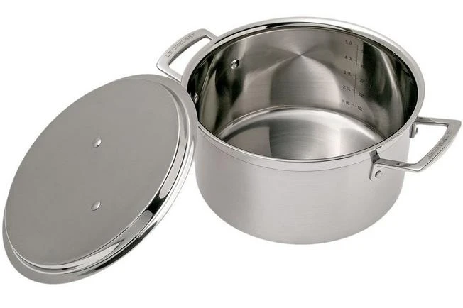 Le Creuset 3-ply Casserole, 24cm, 6L 4 Le Creuset 3-ply Casserole, 24cm, 6L - Image 2
