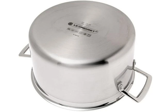 Le Creuset 3-ply Casserole, 24cm, 6L 6 Le Creuset 3-ply Casserole, 24cm, 6L - Image 4