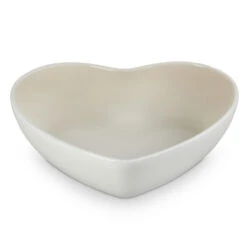 Le Creuset Stoneware Heart Serving Bowl -KNIVES AND TOOLS c3975f37 4093 484e 8902 25388c030d73 82124.1697263487